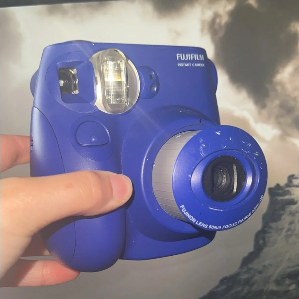 Fuji Film Instax mini 7s polaroid camera
